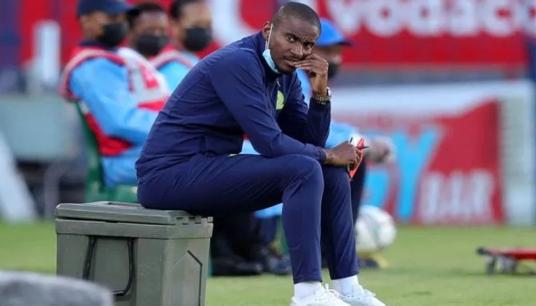 رولاني موكوينا