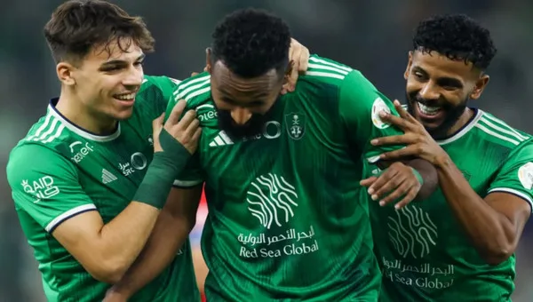 معلق مباراة الأهلي وضمك