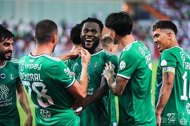 الأهلي ضد أبها في دوري روشن السعودي