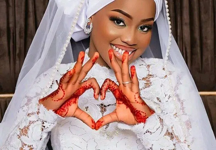 من هي زوجة ساديو ماني