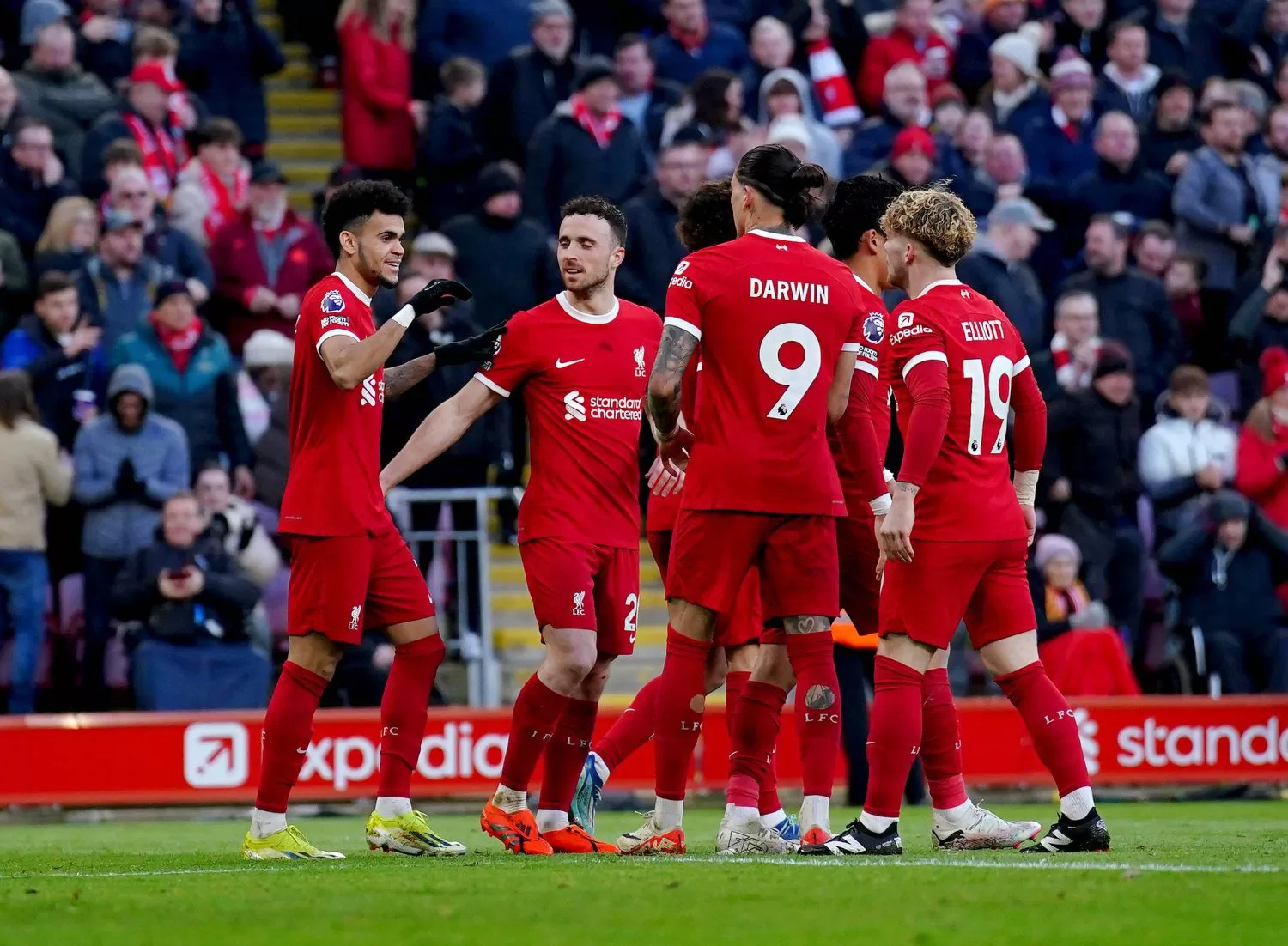 ليفربول ضد برينتفورد في الدوري الإنجليزي.. الموعد والتشكيل المتوقع والقنوات الناقلة والمعلق