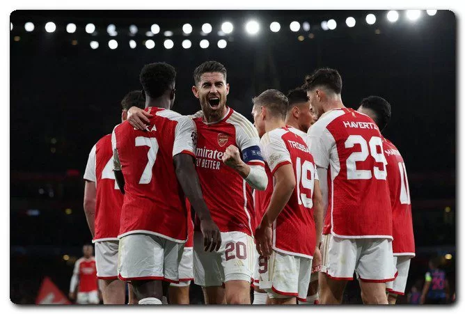 تشكيل آرسنال الرسمي ضد بايرن ميونخ