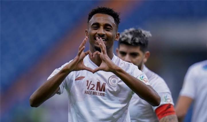 صراع الهلال والنصر على متعب الحربي: من سيحسم الصفقة؟