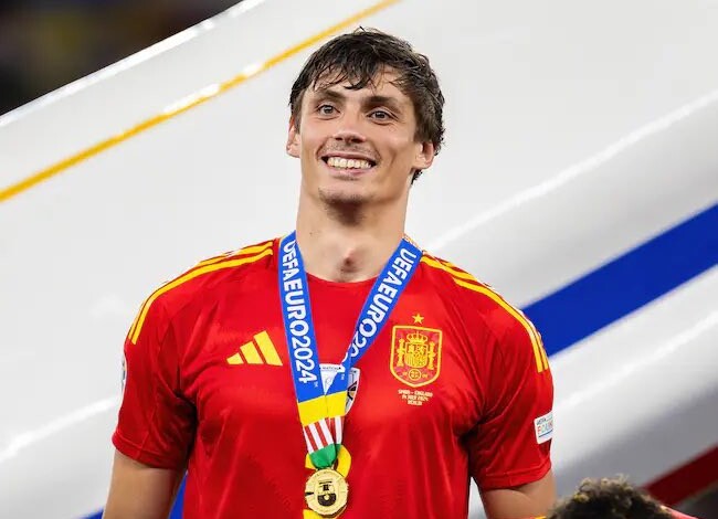 رسمياً.. أتلتيكو مدريد يعلن التعاقد مع روبن لو نورماند