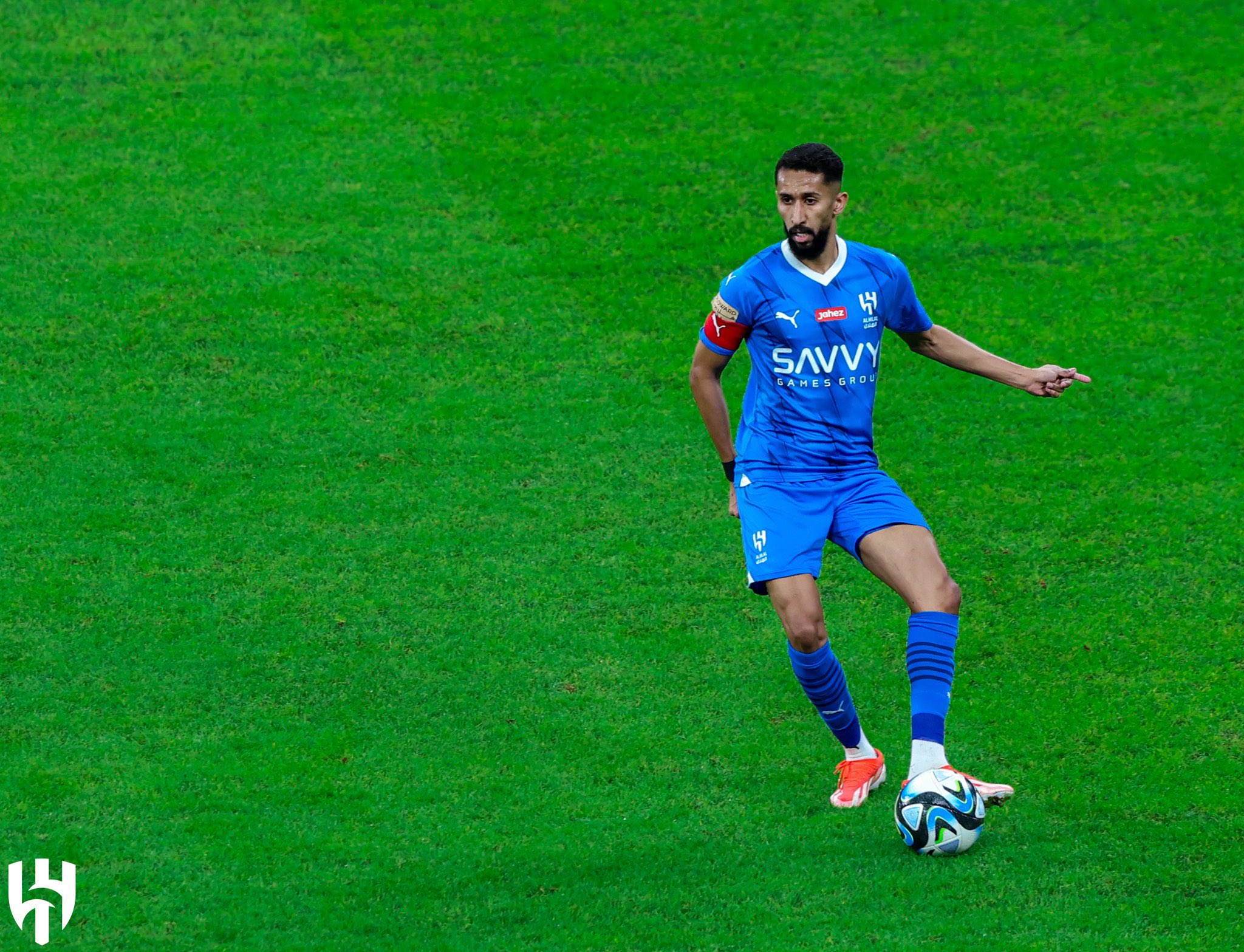 قائد الهلال السابق سلمان الفرج يجتاز الفحص الطبي مع نيوم