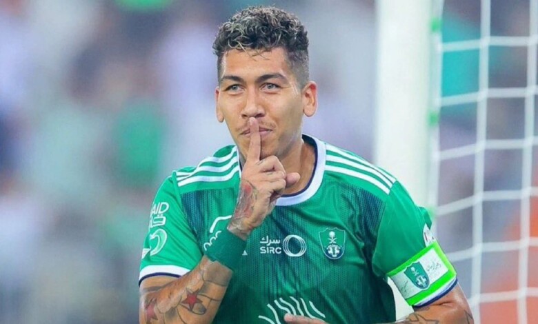 كورينثاينز يوضح موقفه من ضم فيرمينو من الأهلي السعودي