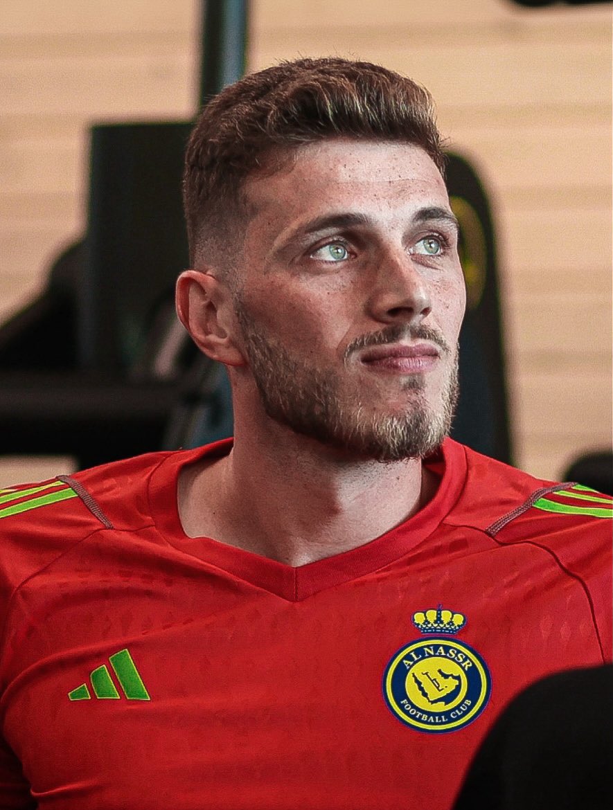 تطورات جديدة حول بينتو والنصر… هل يشارك في السوبر؟