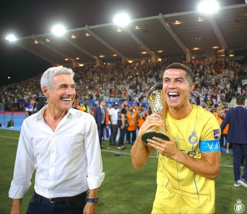 كريستيانو رونالدو يساند مدرب النصر لويس كاسترو