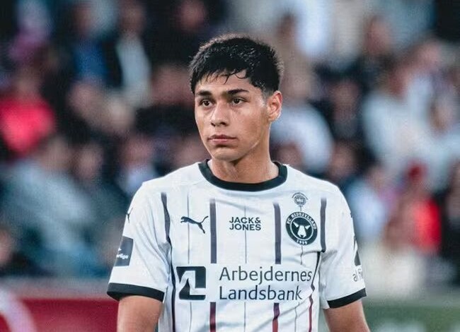 نادي القادسية يسعى لضم موهبة شابة قبل أن تبرز في أوروبا