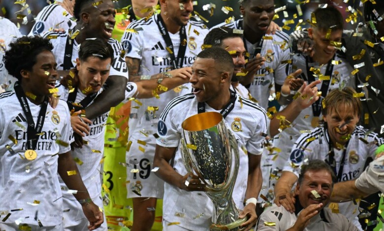 أنشيلوتي يرفض التضحية بفينيسيوس لصالح مبابي… خطوة جريئة