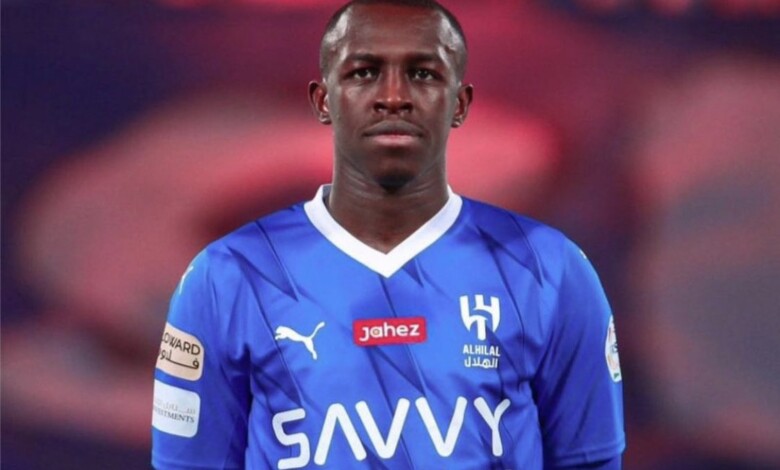 لماذا يصر نادي روما على التعاقد مع سعود عبدالحميد من الهلال؟