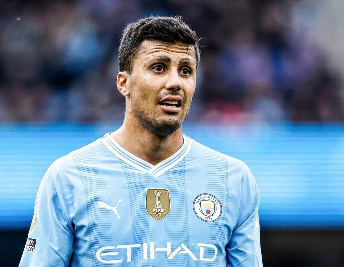 جوارديولا يؤكد غياب رودري عن أمام تشيلسي في الدوري الإنجليزي