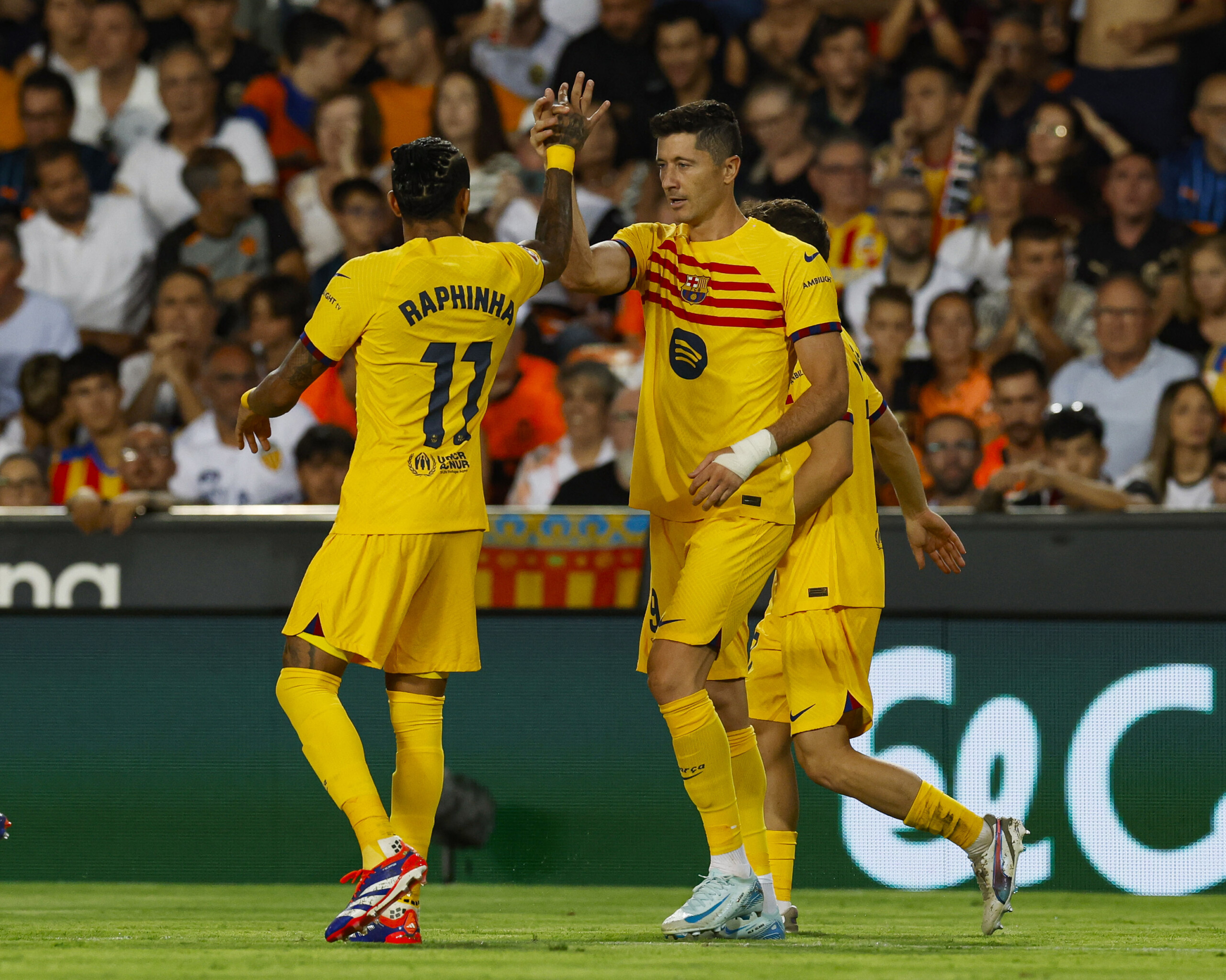 نتيجة مباراة فالنسيا ضد برشلونة اليوم 17 أغسطس 2024