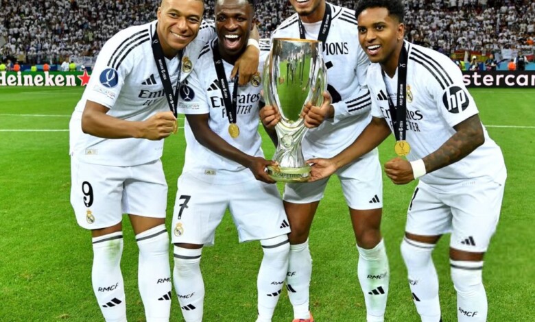 بيريز يتدخل لإنهاء أزمة مبابي وفينيسيوس في ريال مدريد