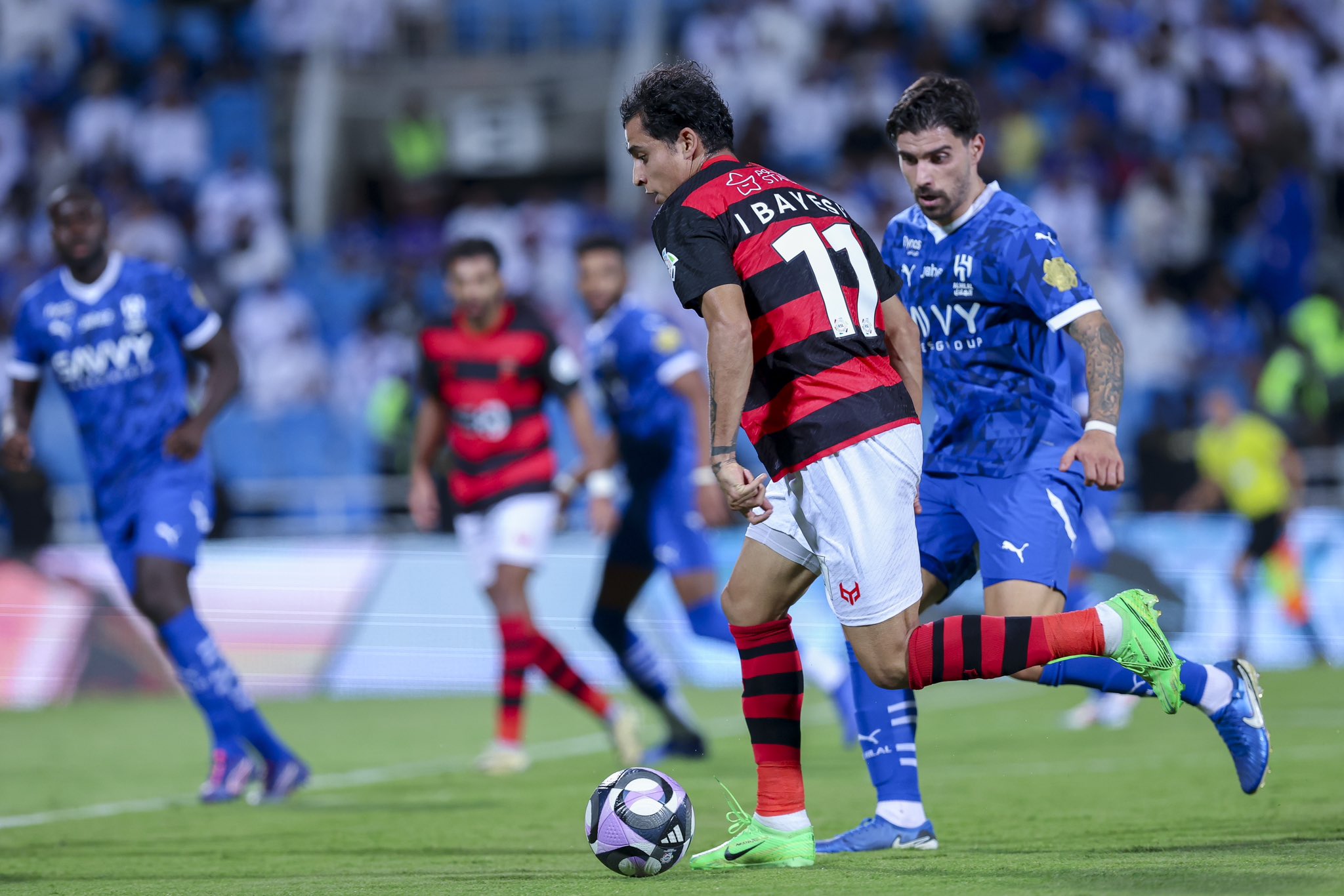 نتيجة وأحداث مباراة الرياض والهلال في الدوري السعودي